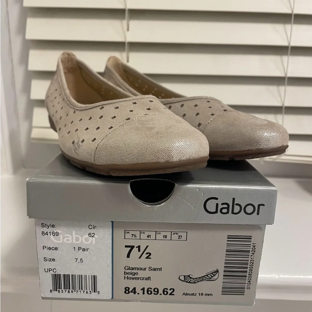 GABOR FLATS - Picture 1 of 3